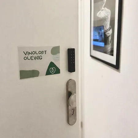 Vinoloft Boutique - Weinberge - Parkplatz & Netflix *